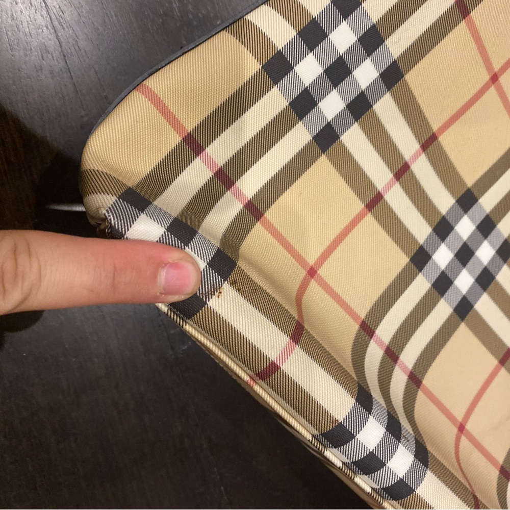 Burrberry Plaid Bag - Picture 9 of 9